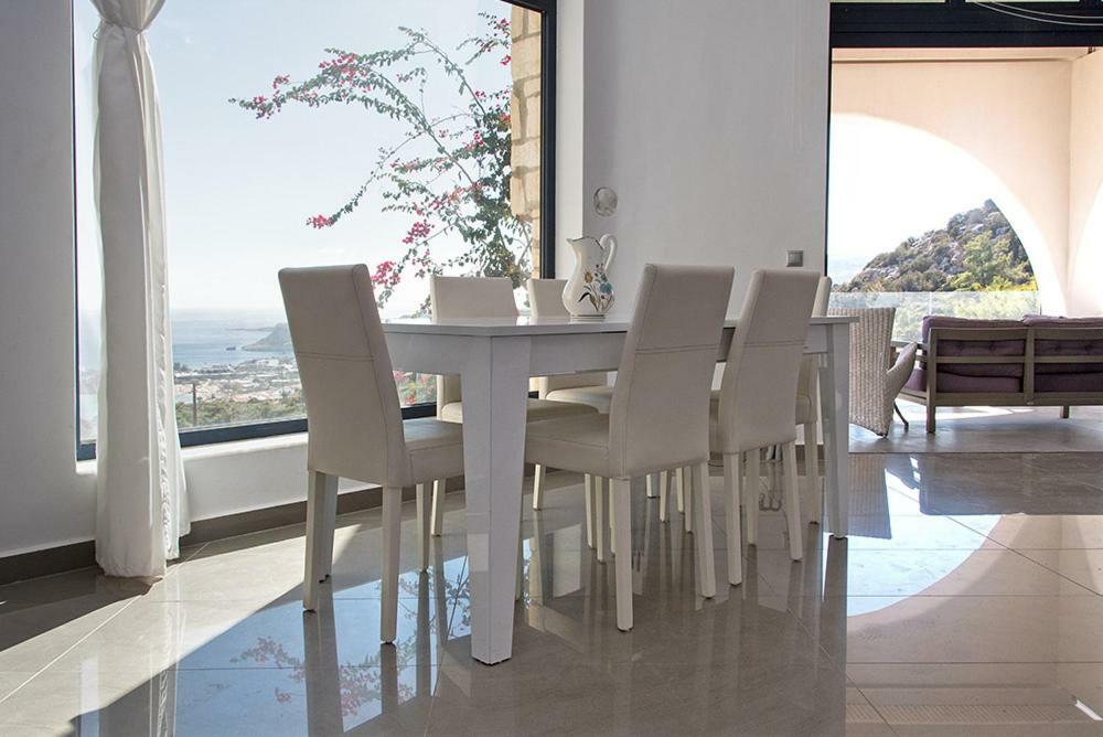 Evilia Luxury Villa Amoopi Extérieur photo